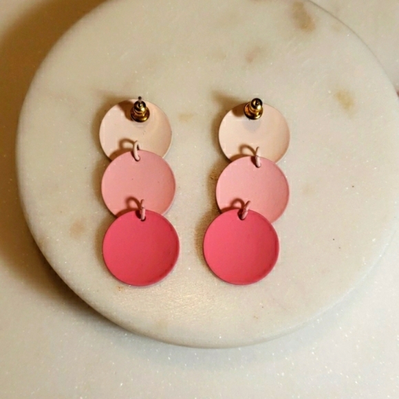 Gradient Color Round Disc Statement Earrings - Picture 3 of 3